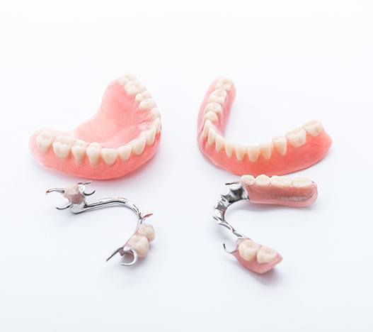 Different types of dentures